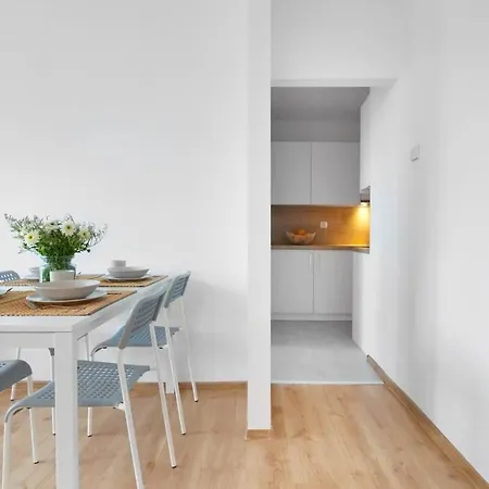 Ivory Nature & Beachside By Elite *